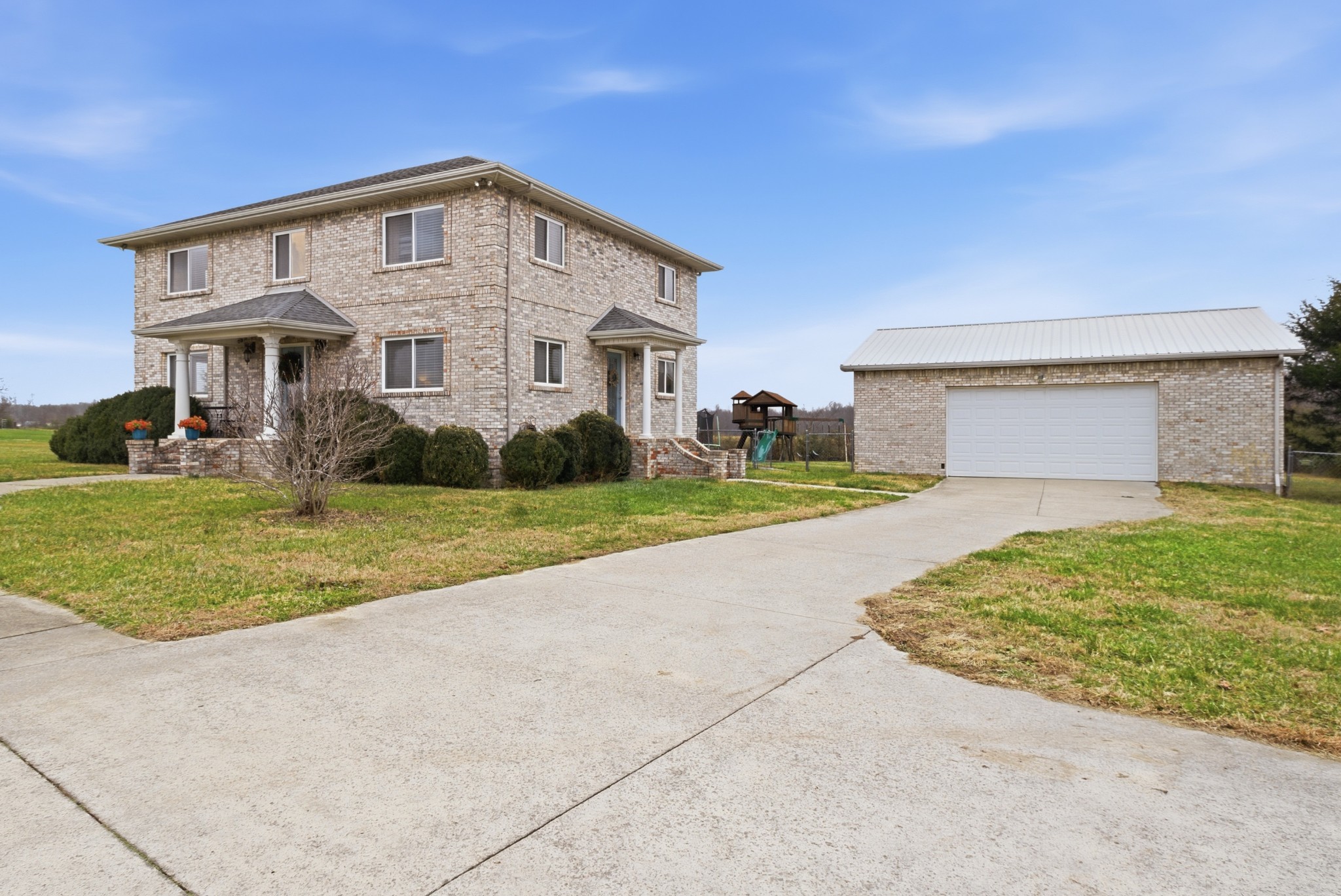 558 Ferrells Loop Rd