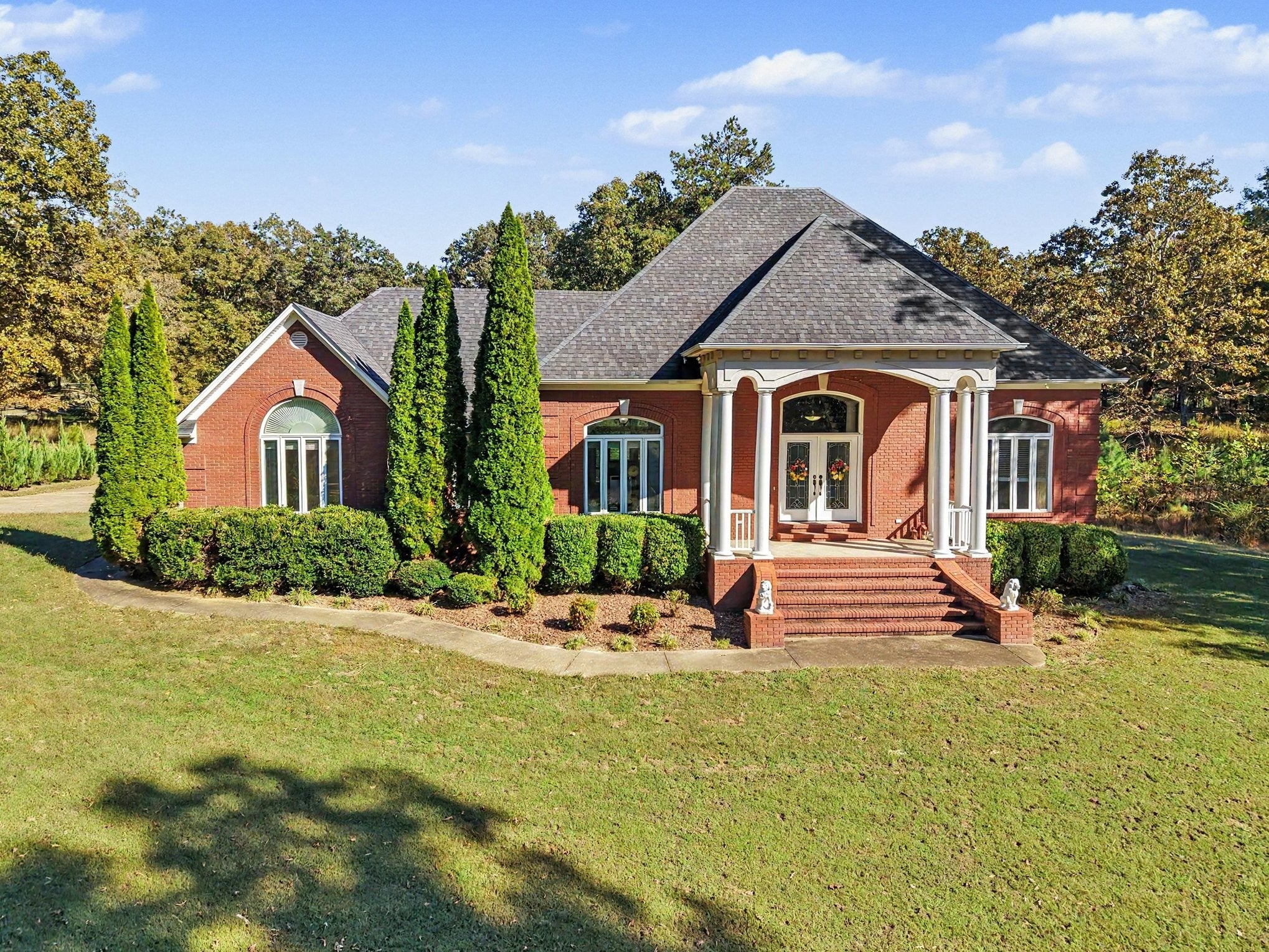 4012 Shady Oak Ln