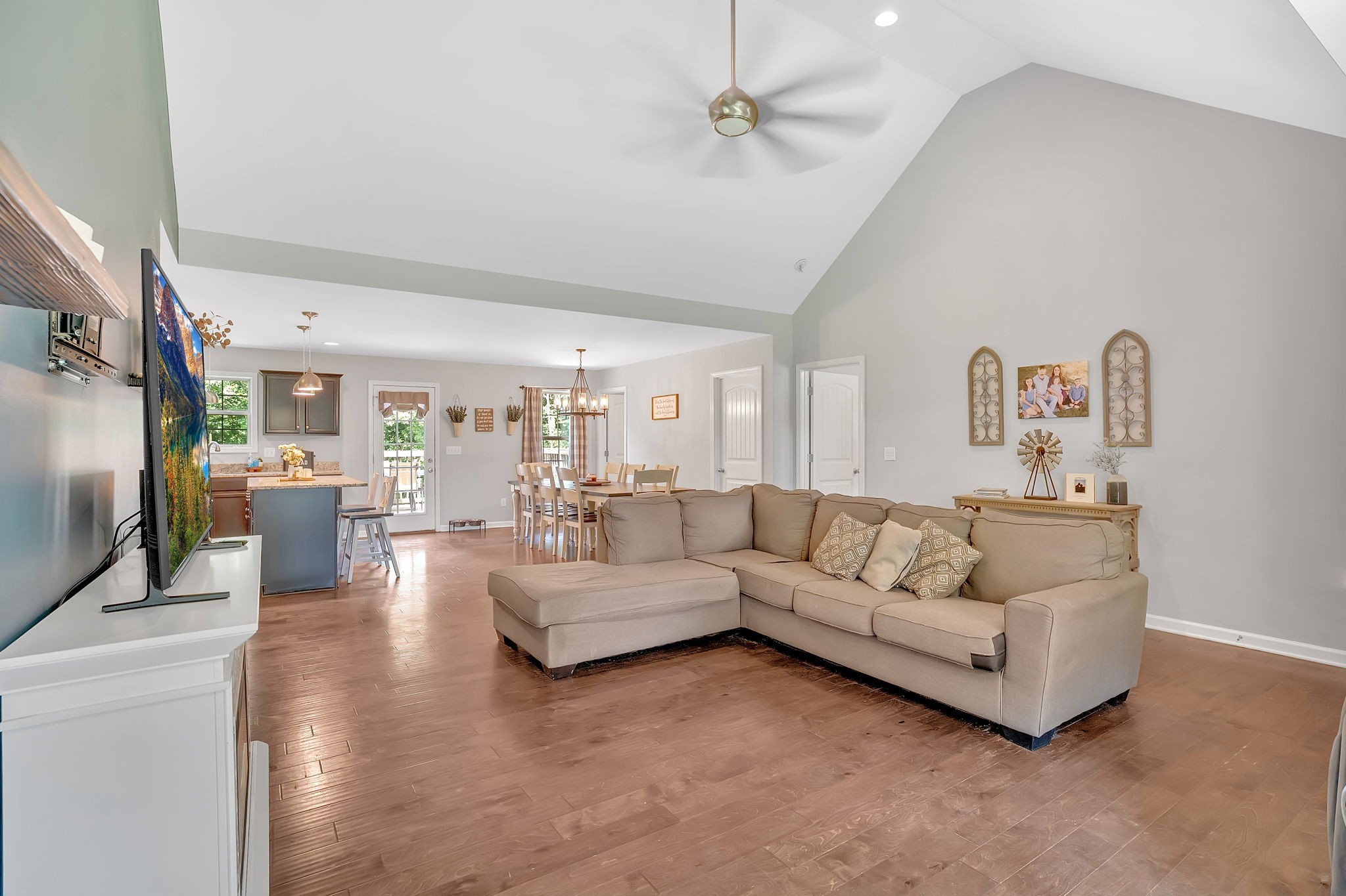 1105 Smiley Troutt Rd