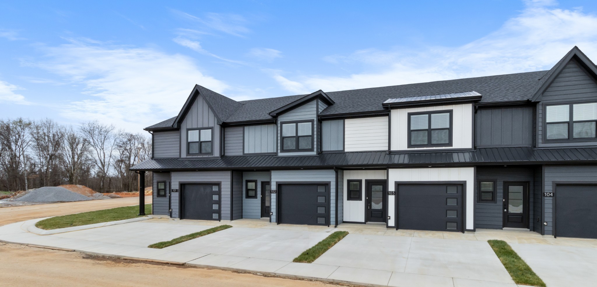 102 Jonathan Wade Circle