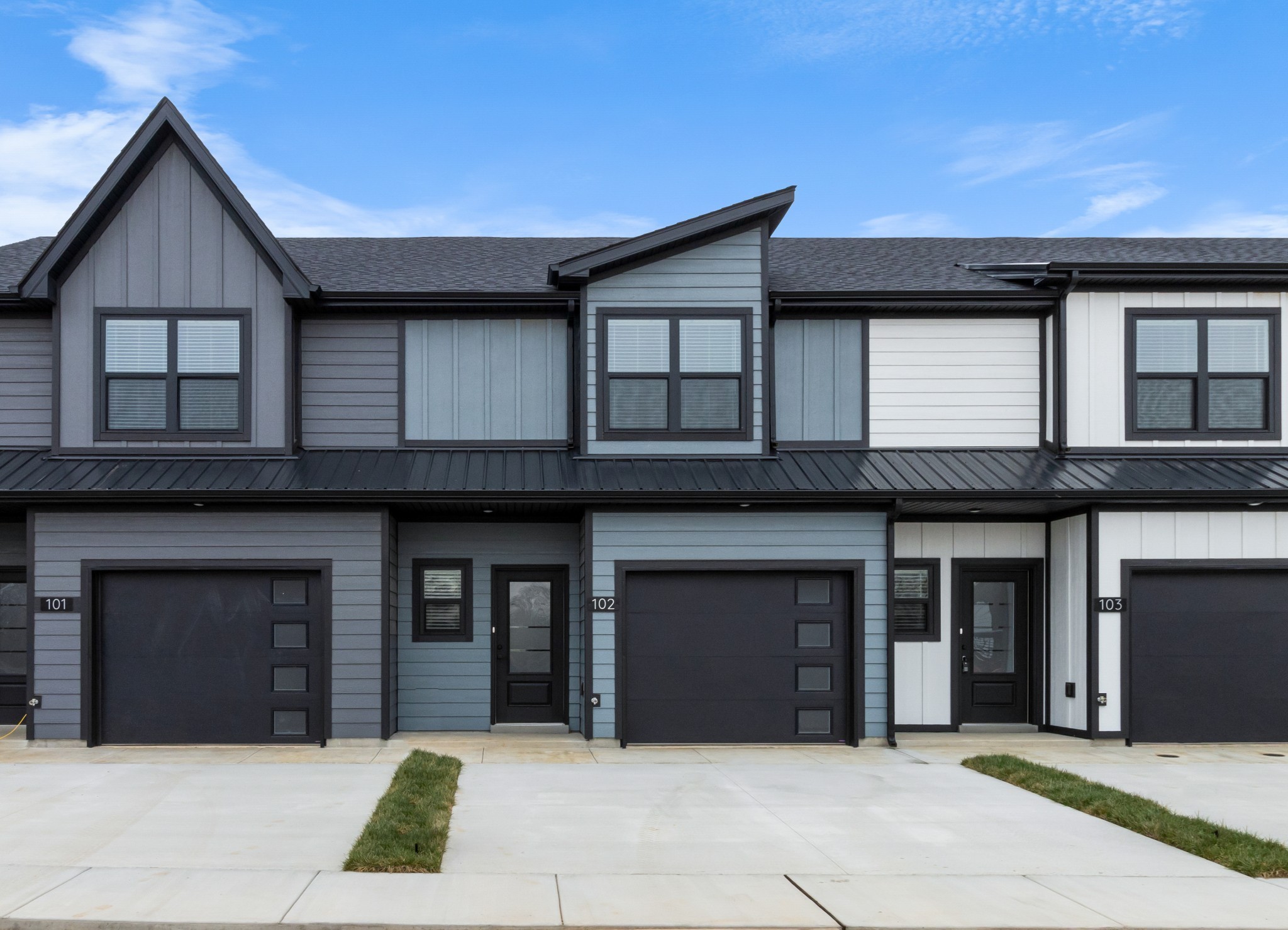 102 Jonathan Wade Circle