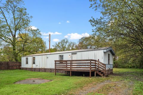 117 Church St Portland TN 37148