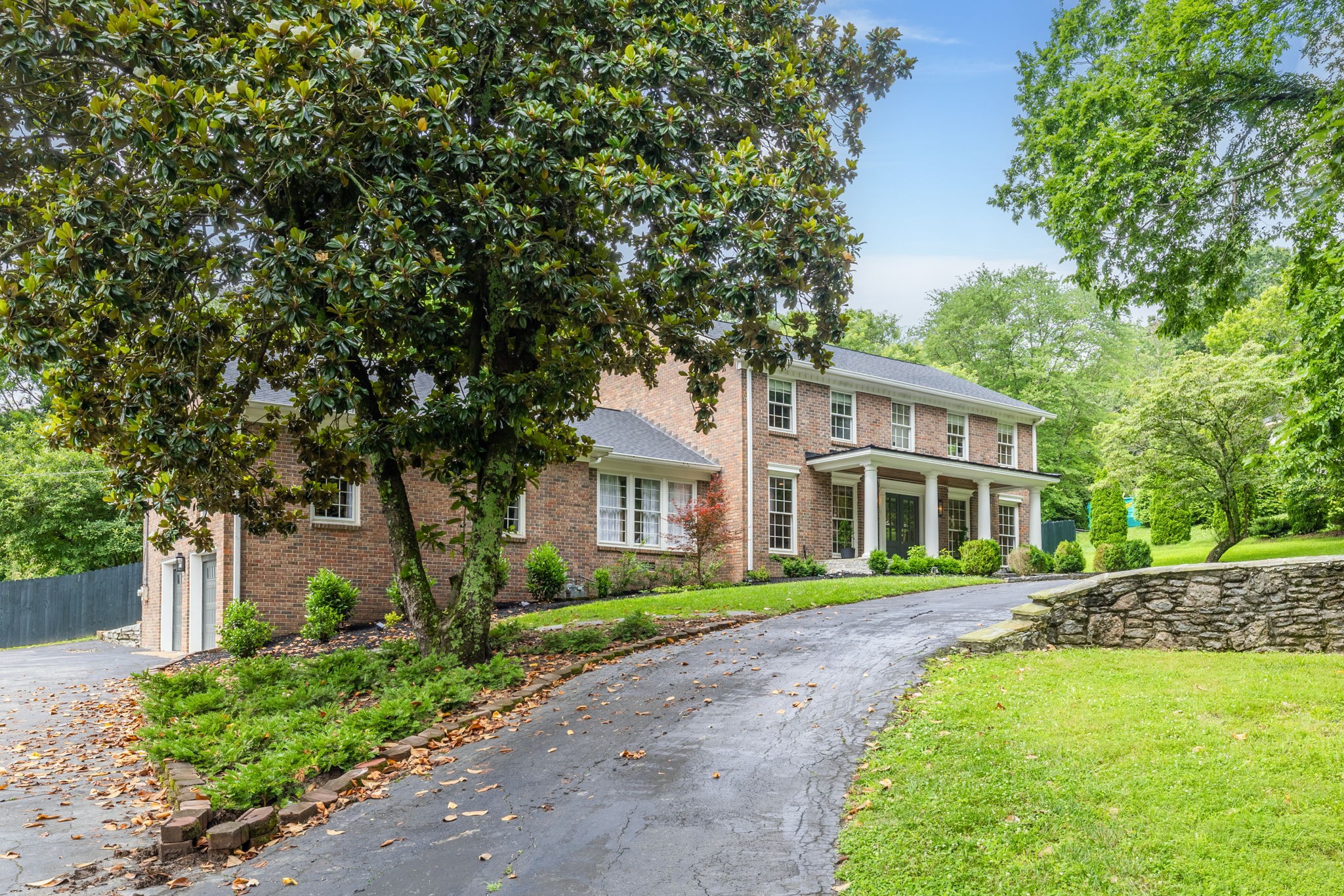 1231 Carl Seyfert Memorial Dr