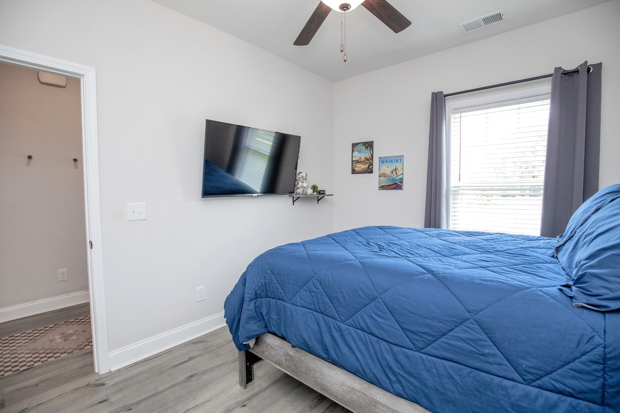 886 Cherry Grove Dr