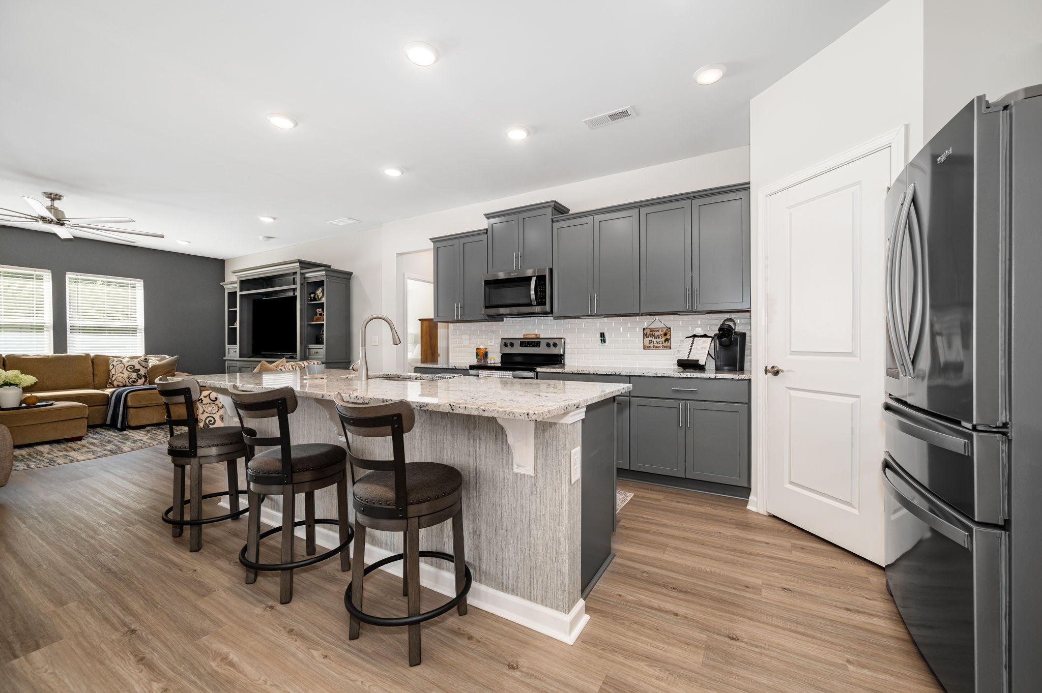 2816 Campanella Dr