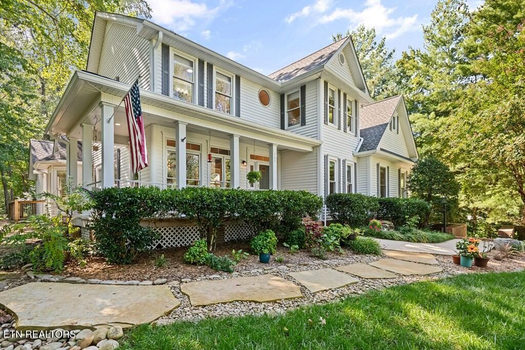 709 Russell Strausse Rd