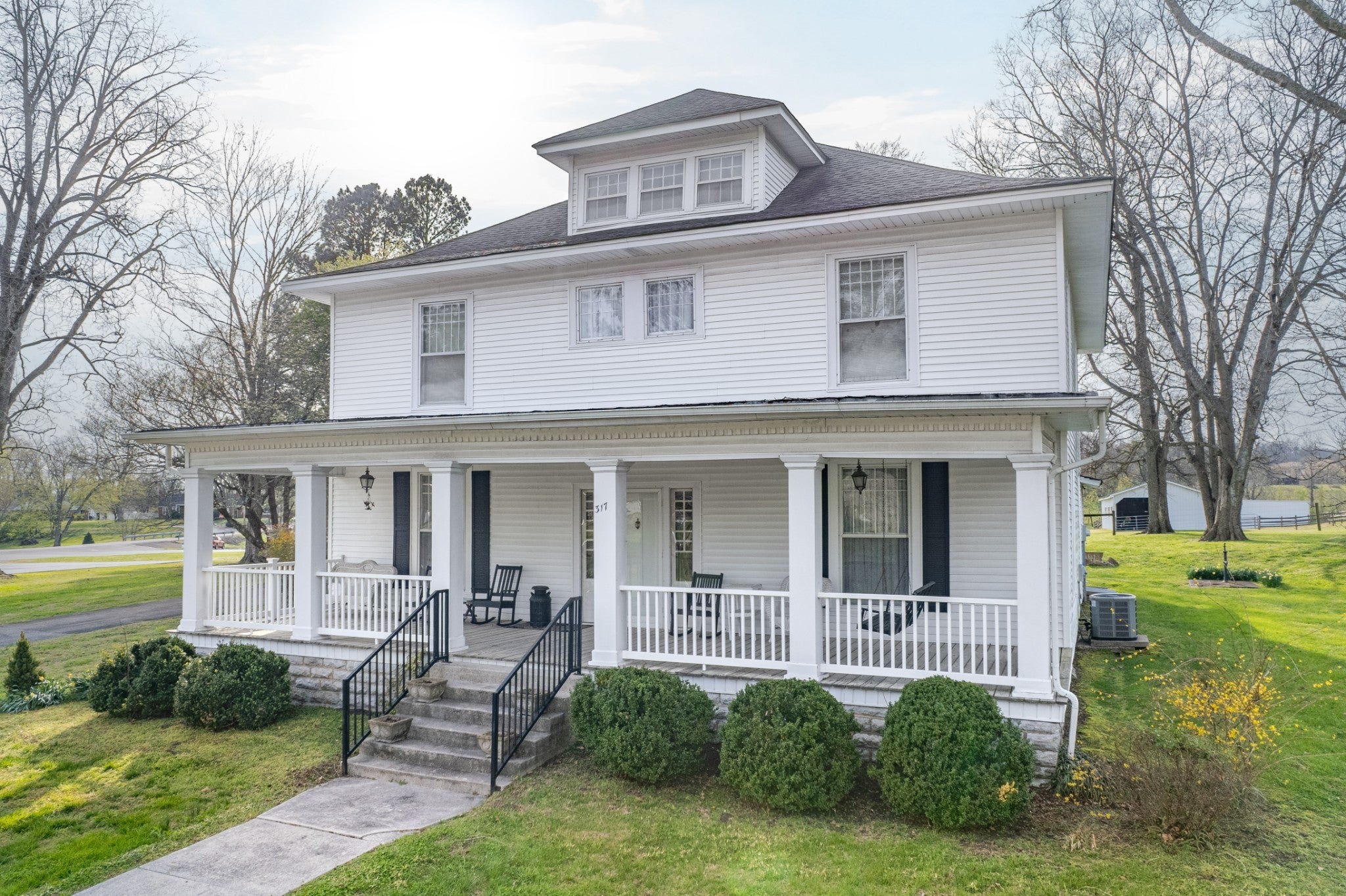 317 N Main St