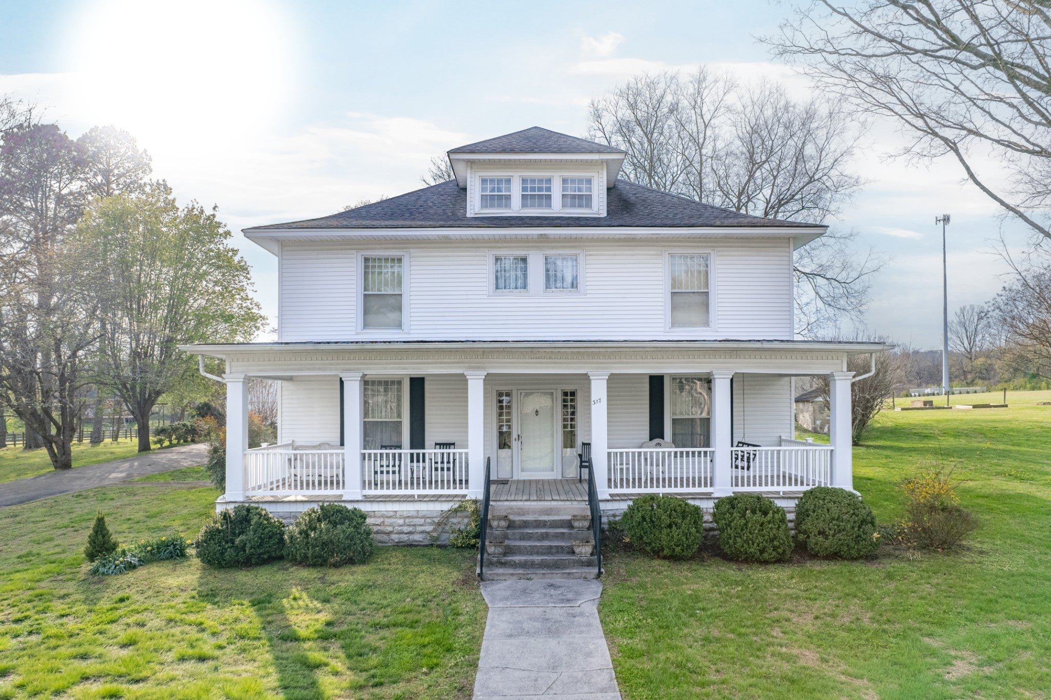 317 N Main St