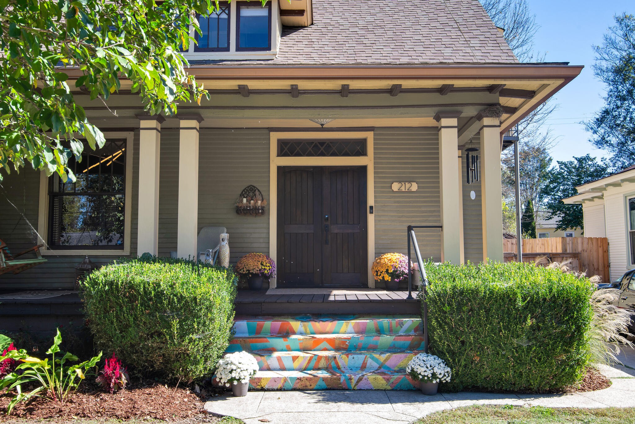 212 Chapel Ave
