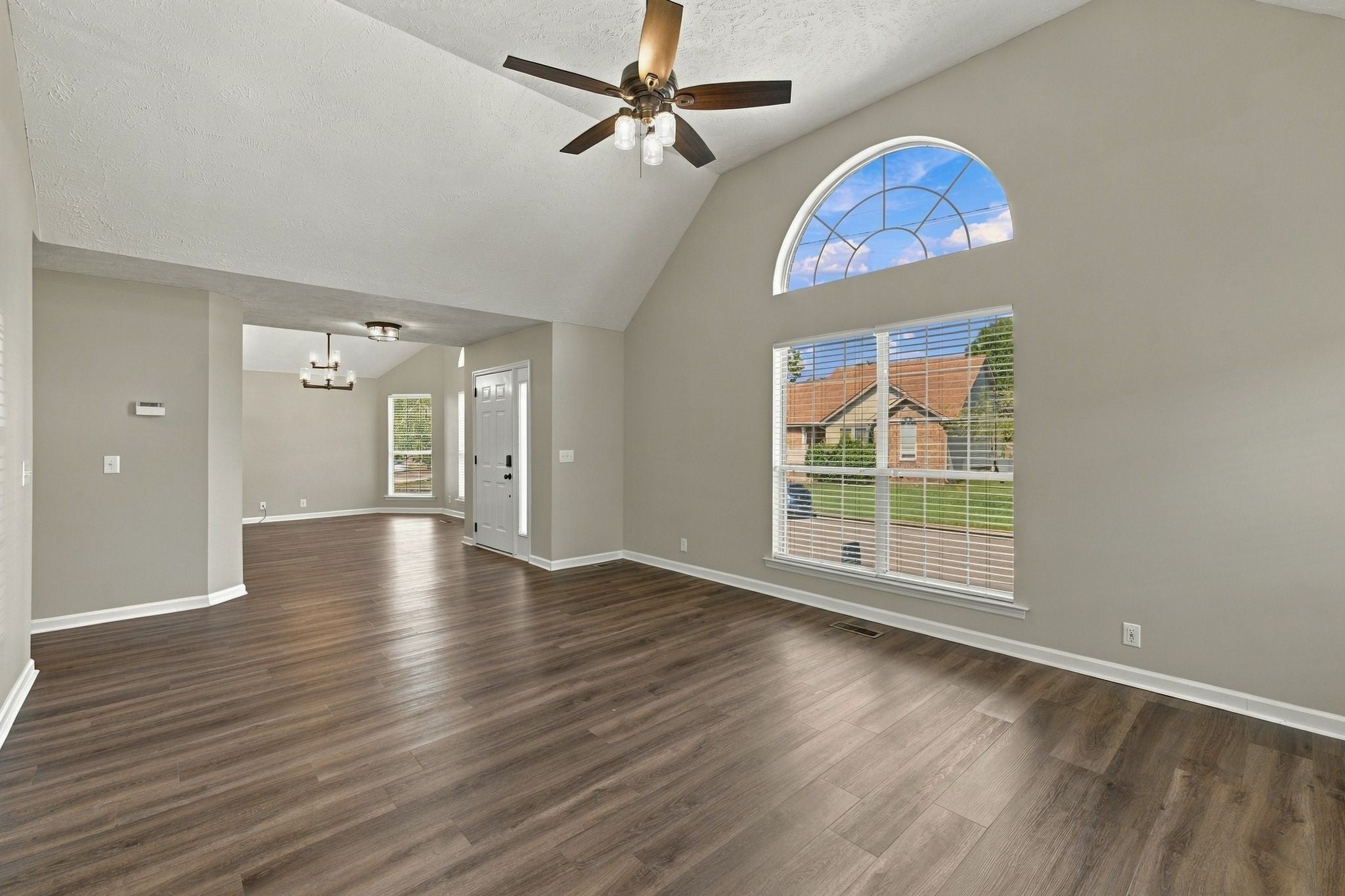 3-bed home for sale in Antioch, TN 37013, 3704 Nate Cv 3704 Nate Cv, Antioch TN 37013 3-bed home, photo 5 of 37