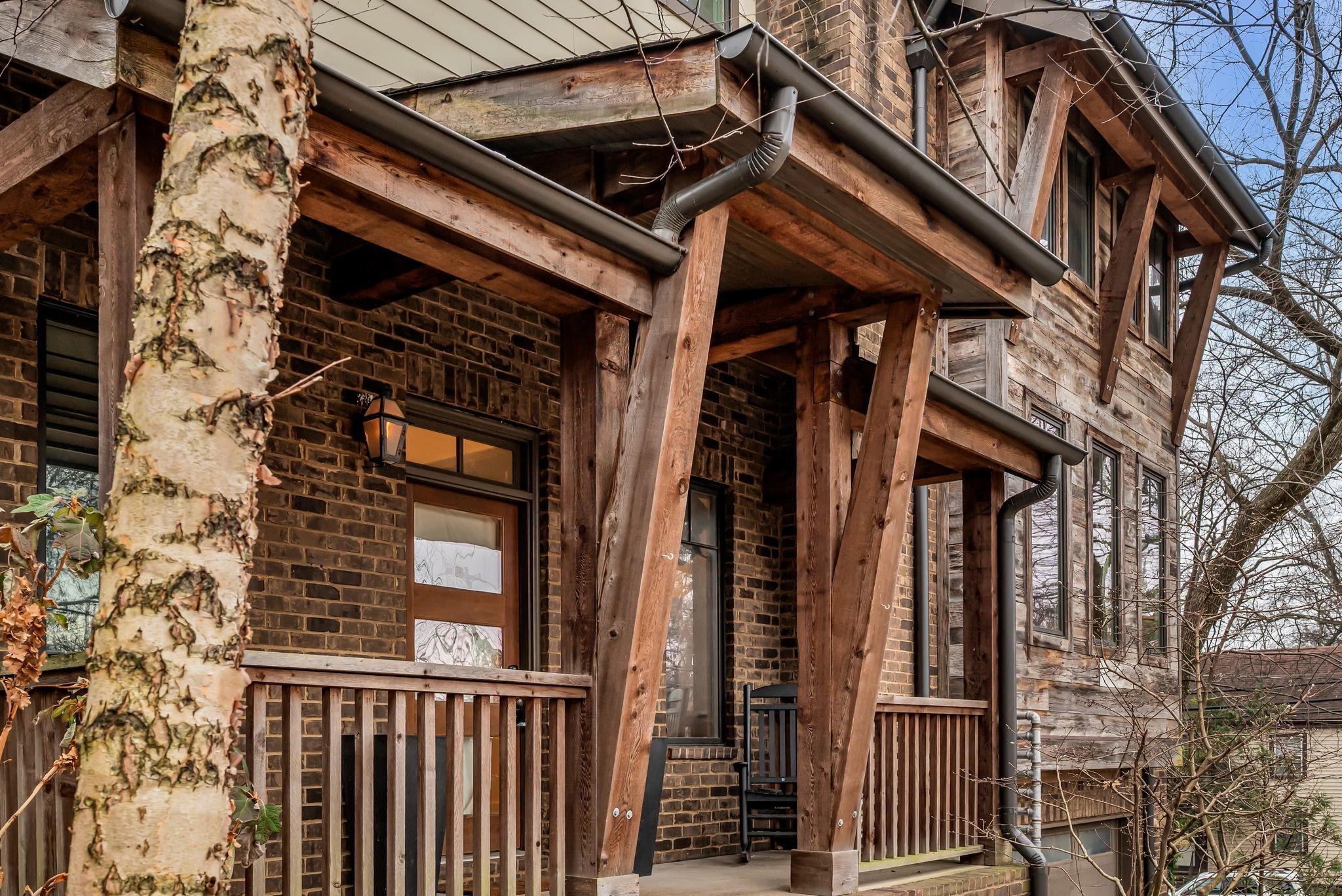 921 Hillview Hts
