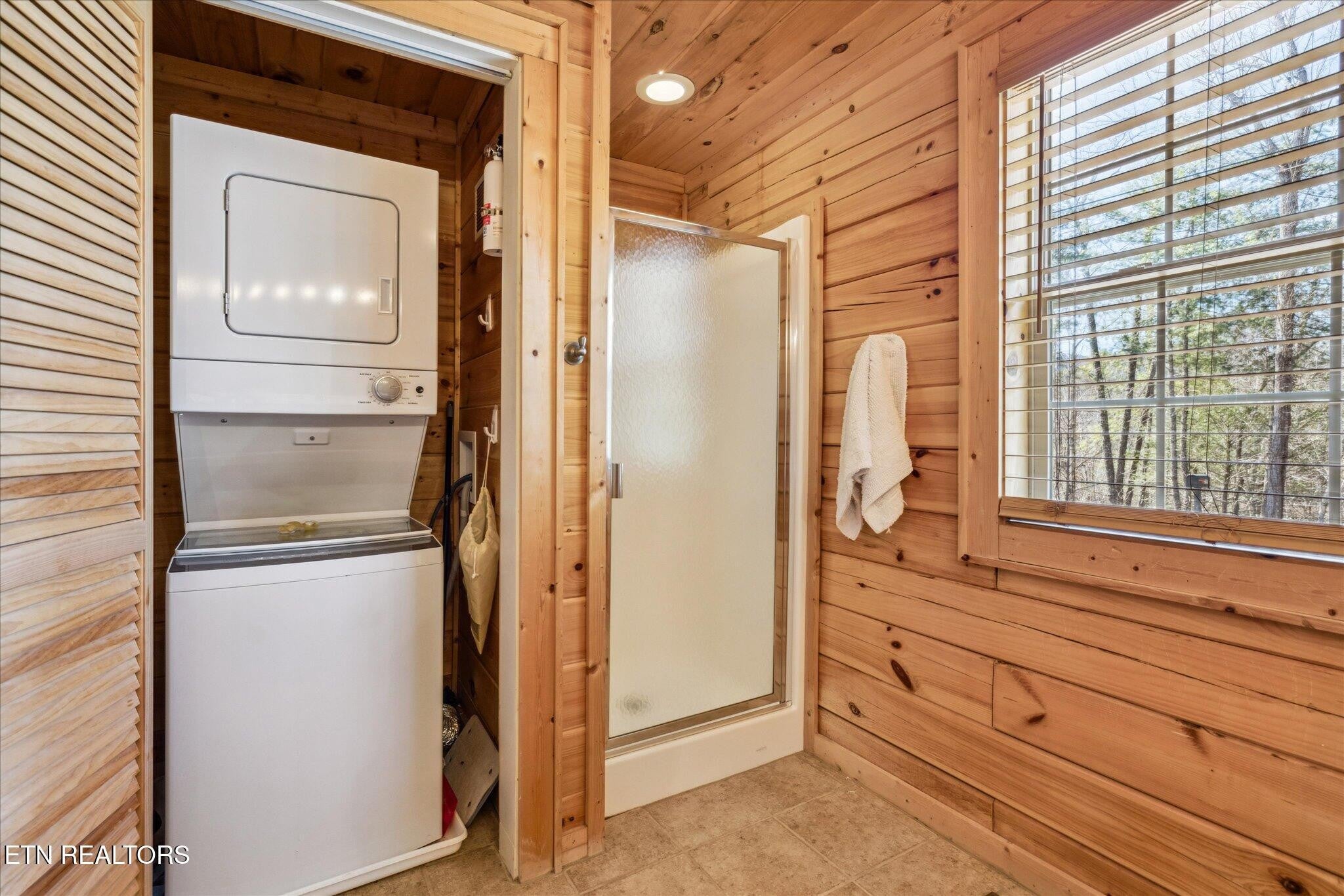 228 Tolliver Tr