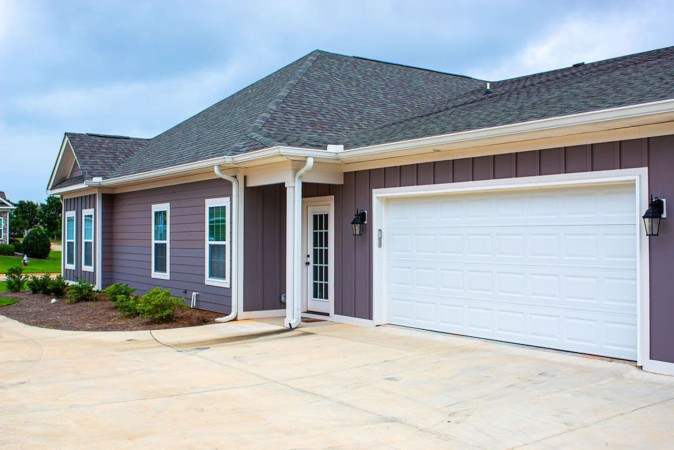 504 Nandina Ct