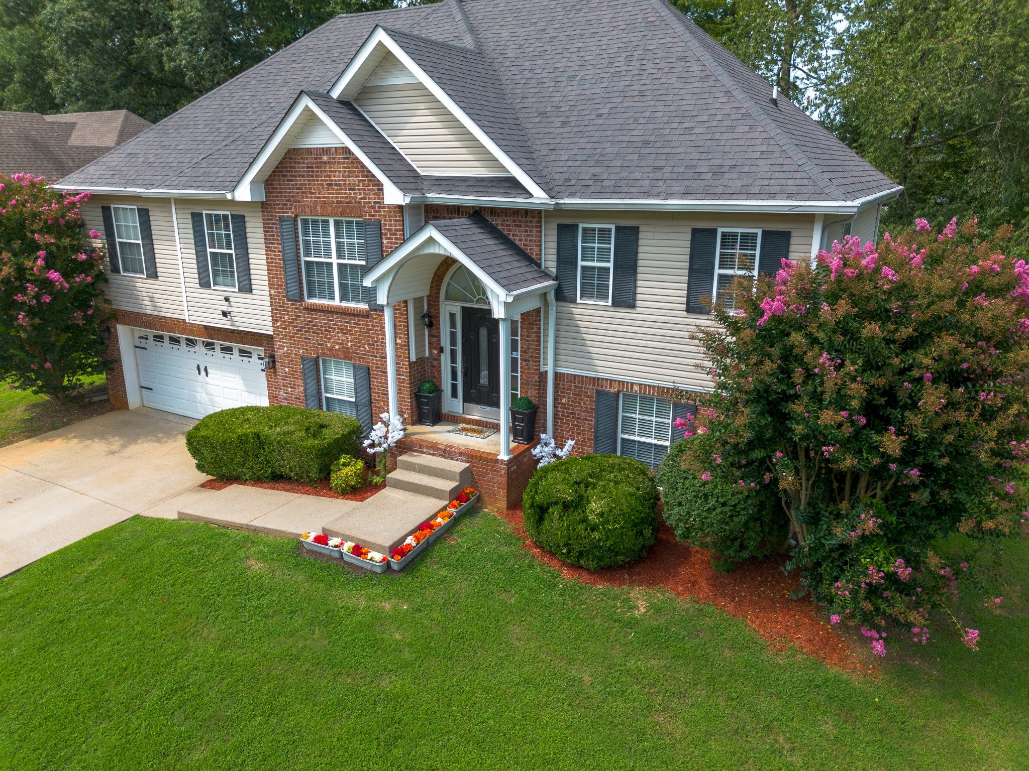 3121 Holly Pt