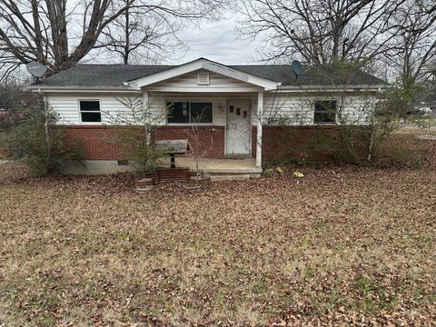 394 Moores Cir Kingston Springs TN 37082