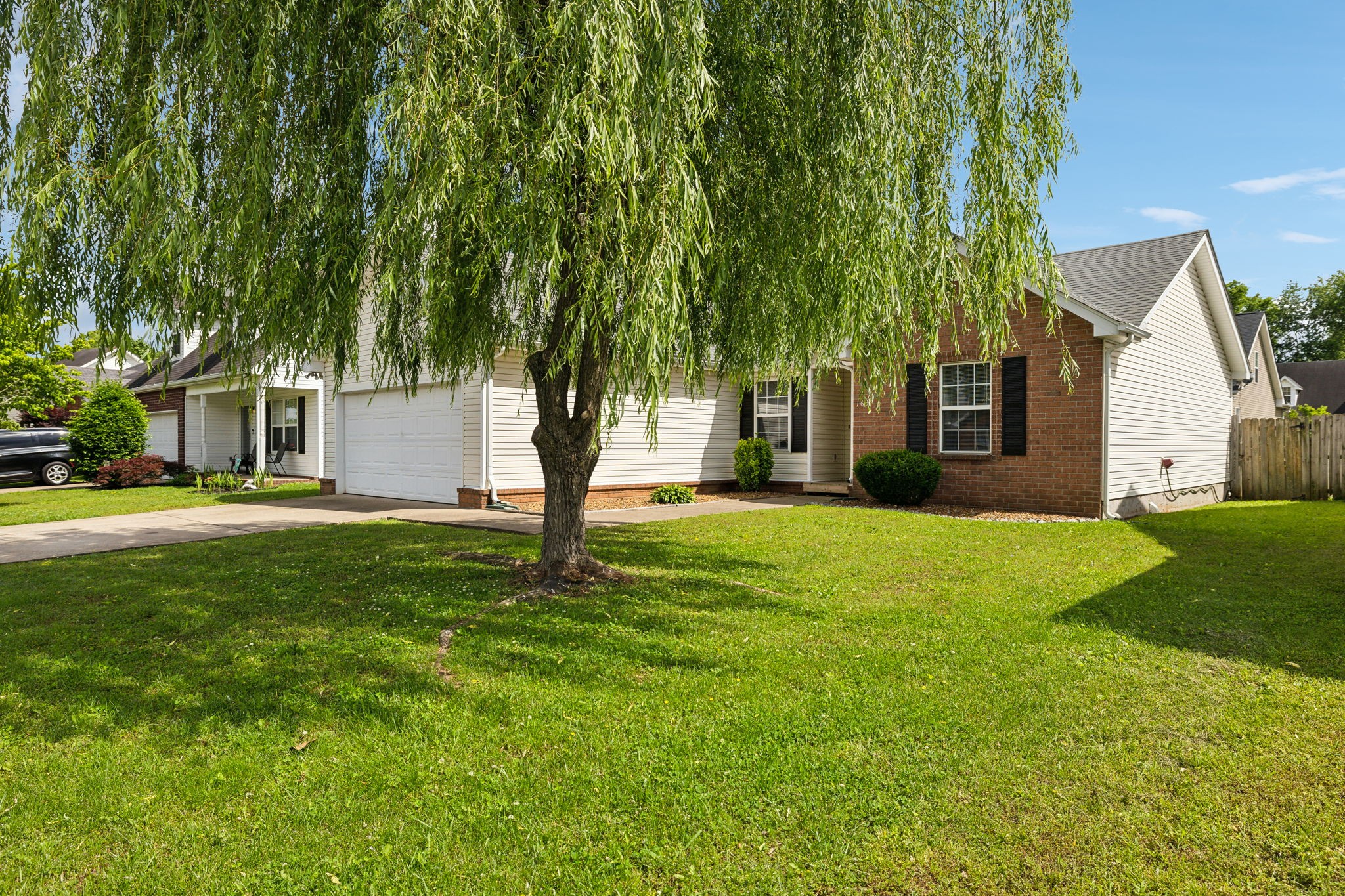 163 Lansdan Dr