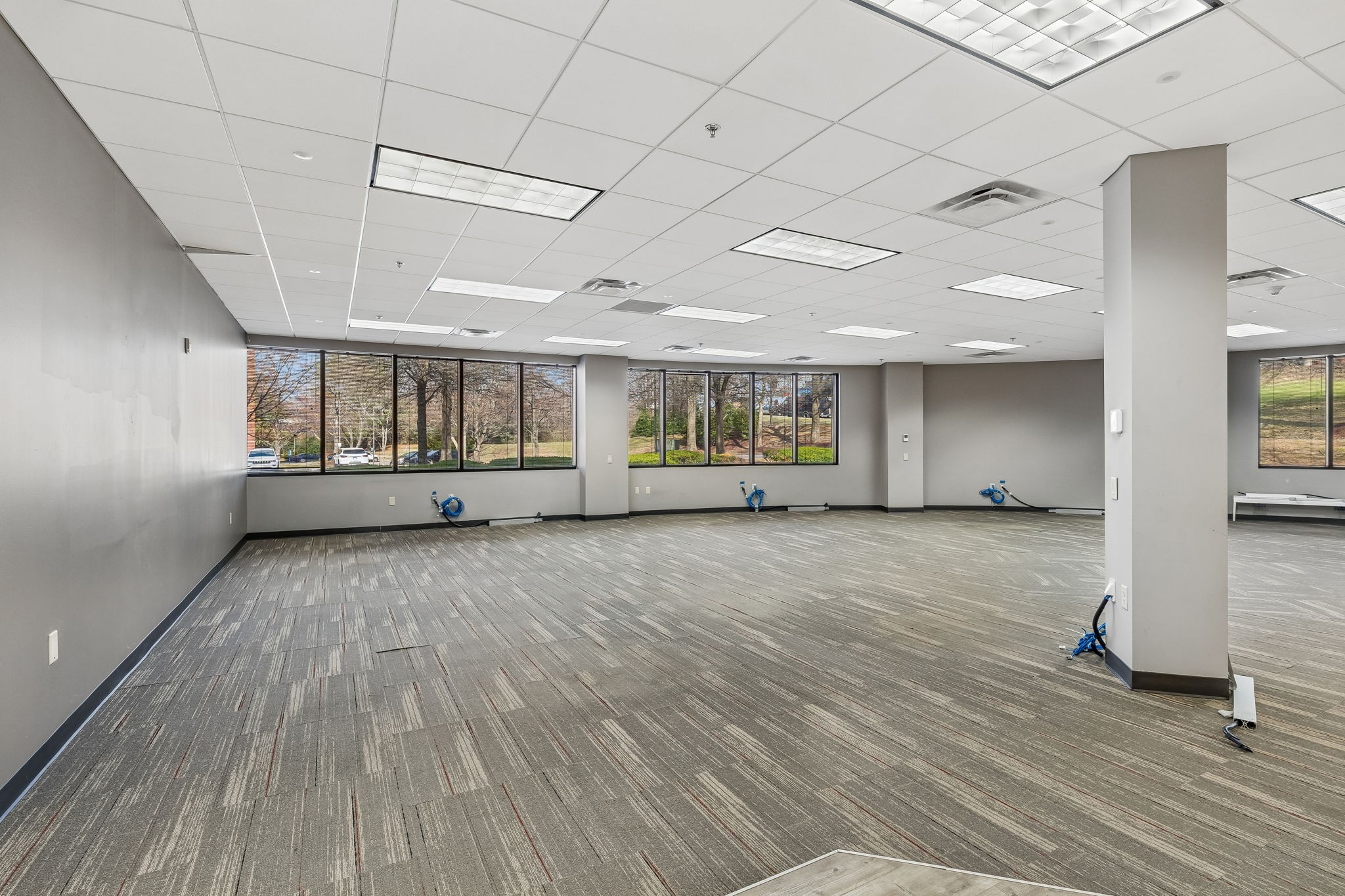 Photo 1 of 16 — 660 Bakers Bridge Ave, Franklin, TN 37067