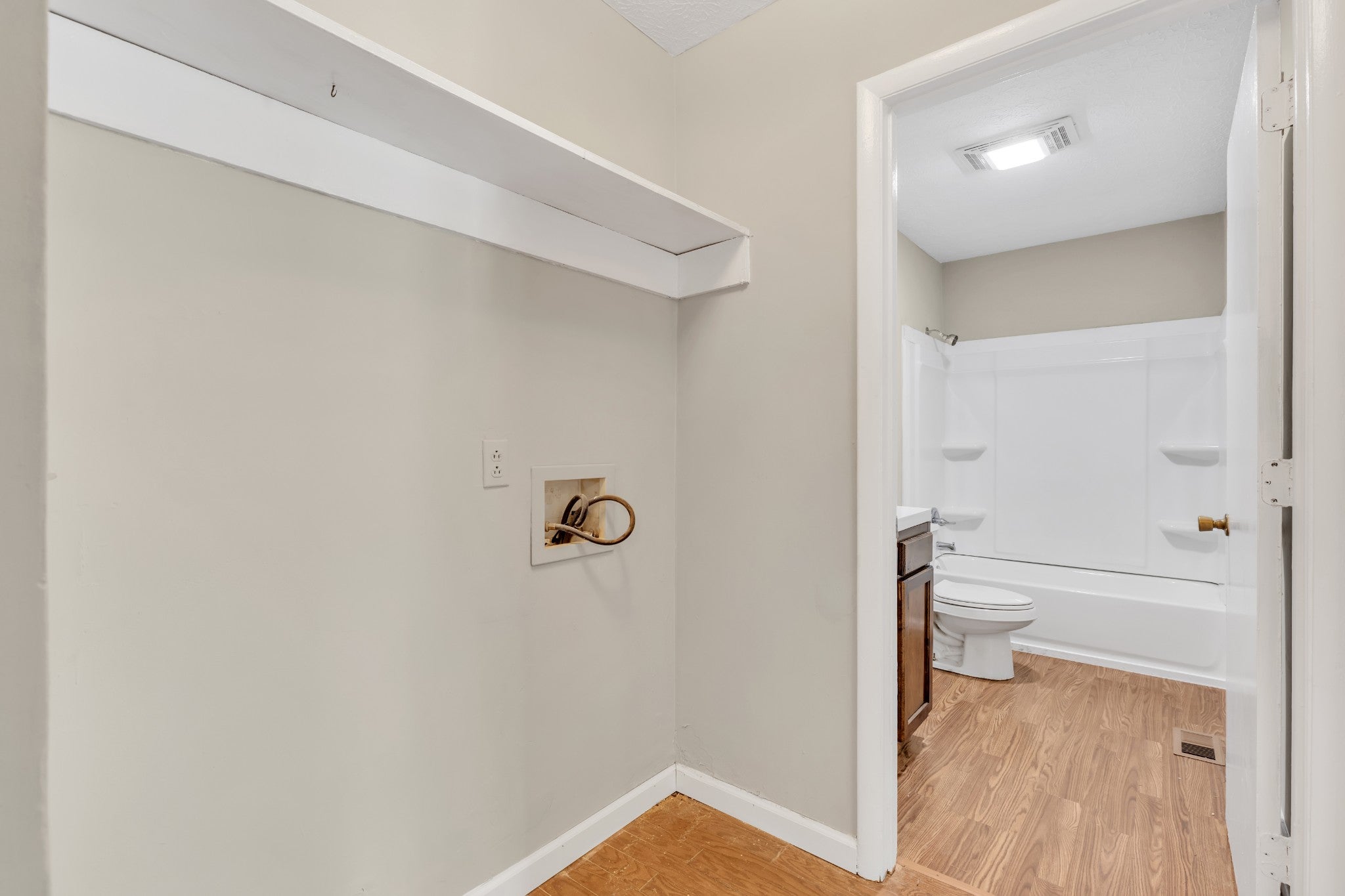 844 Circle Dr