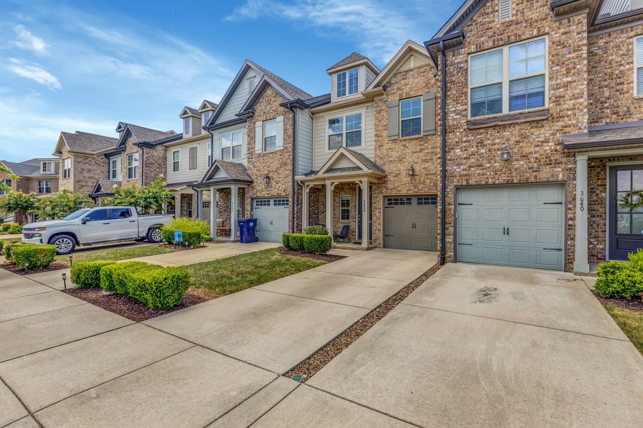 2636 Wellesley Square Dr