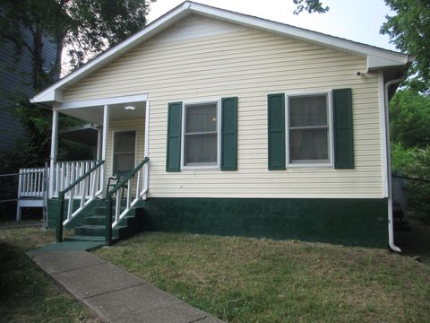 Photo of 1206 Avondale Cir, Nashville, TN 37207 (MLS # 3183437)