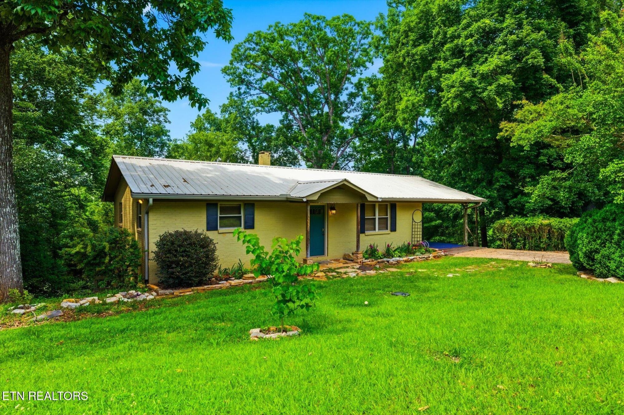 477 Perimeter Rd