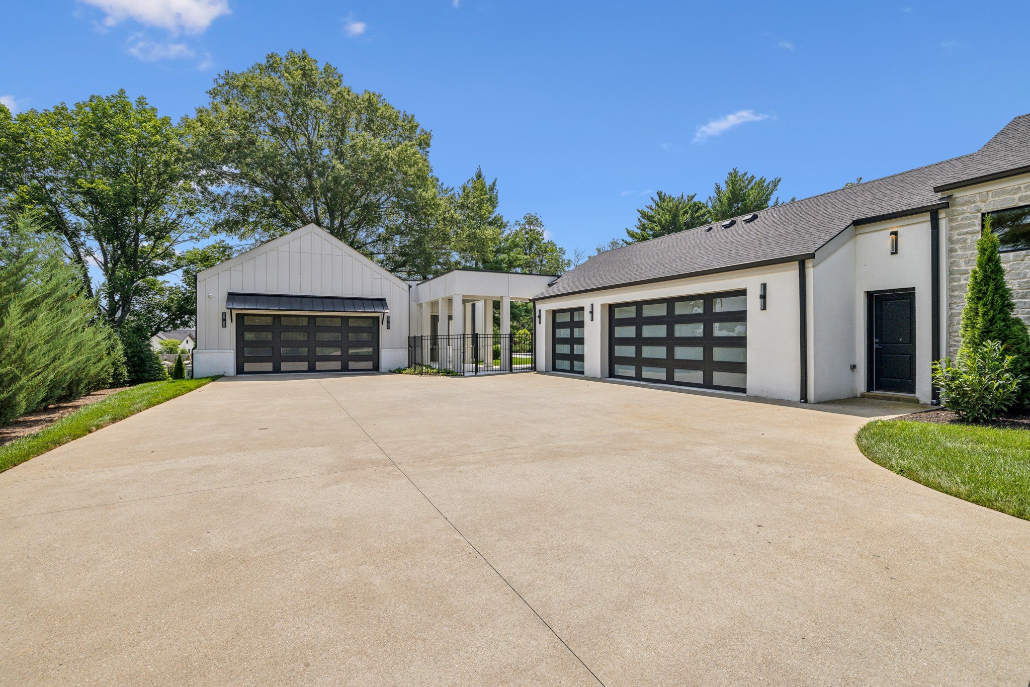 7004 Crews Ln