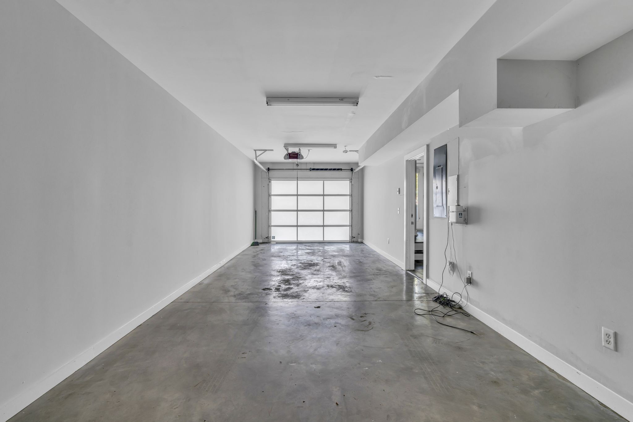 704 Strickland Dr