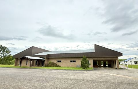 411 W Gaines St Lawrenceburg TN 38464