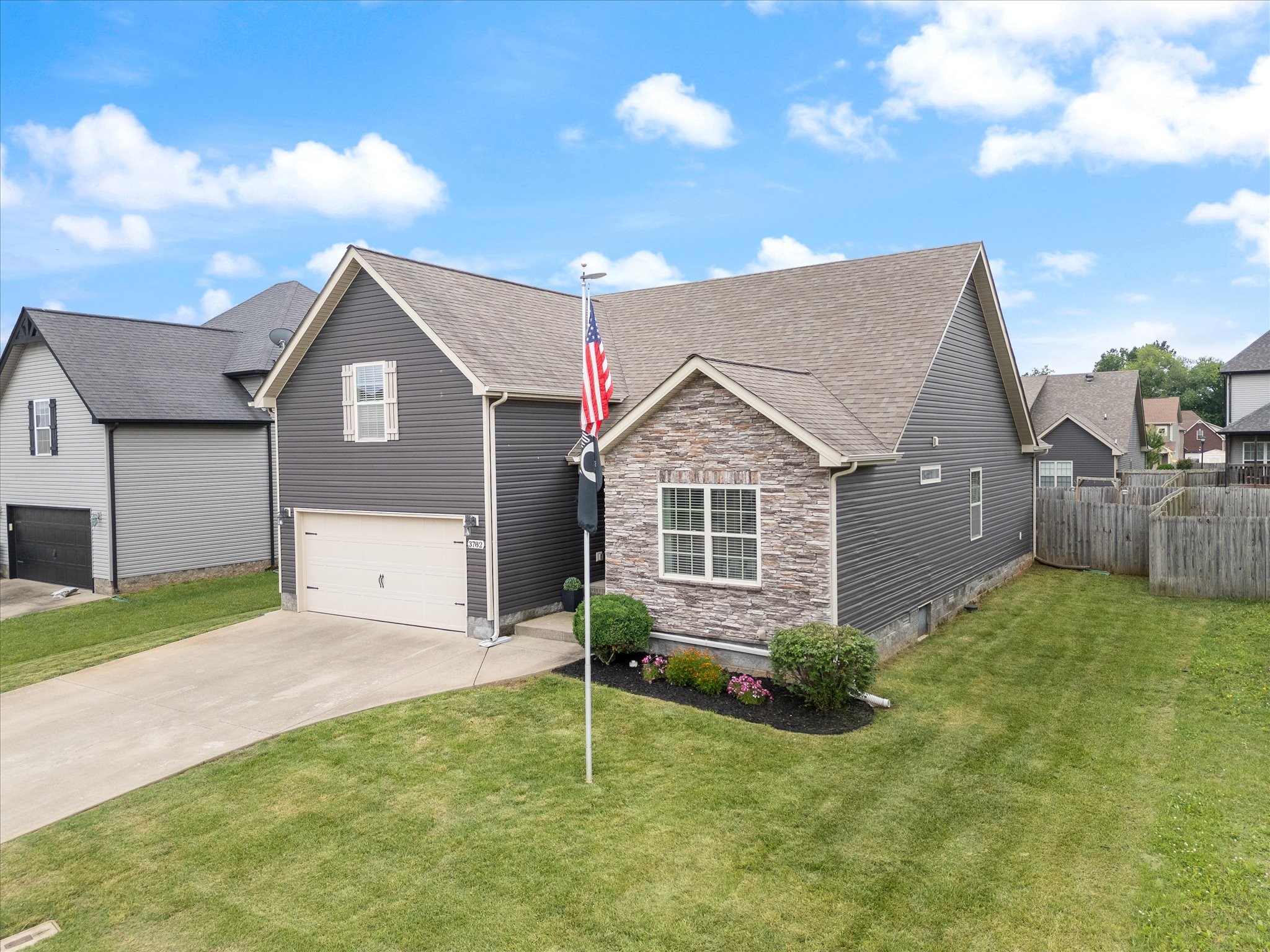 3782 Tradewinds Ter