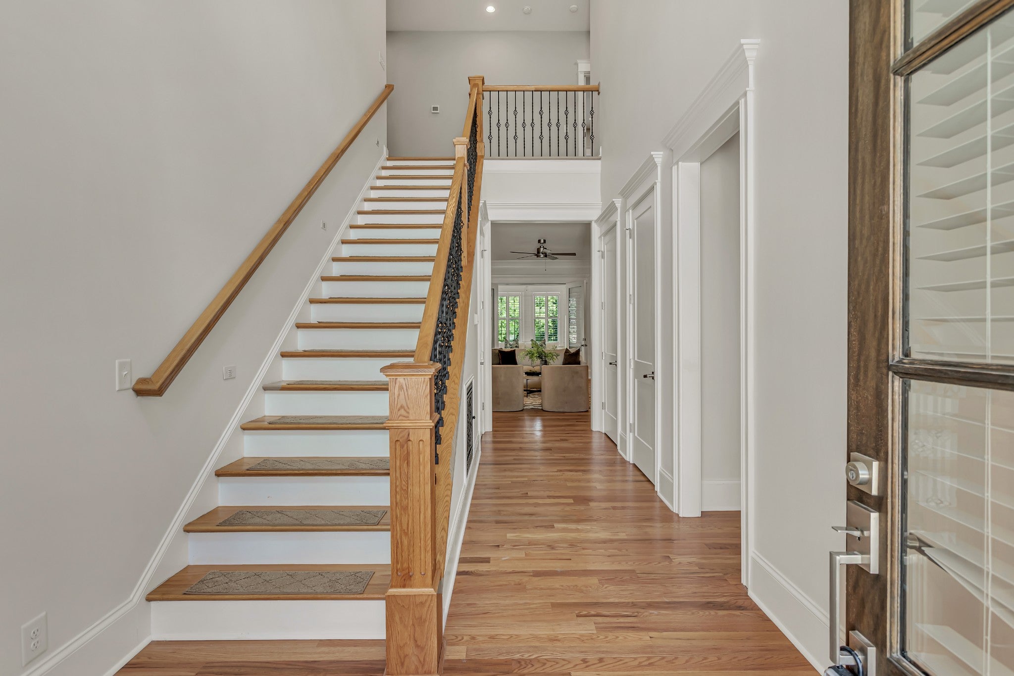 1018B Downey Dr