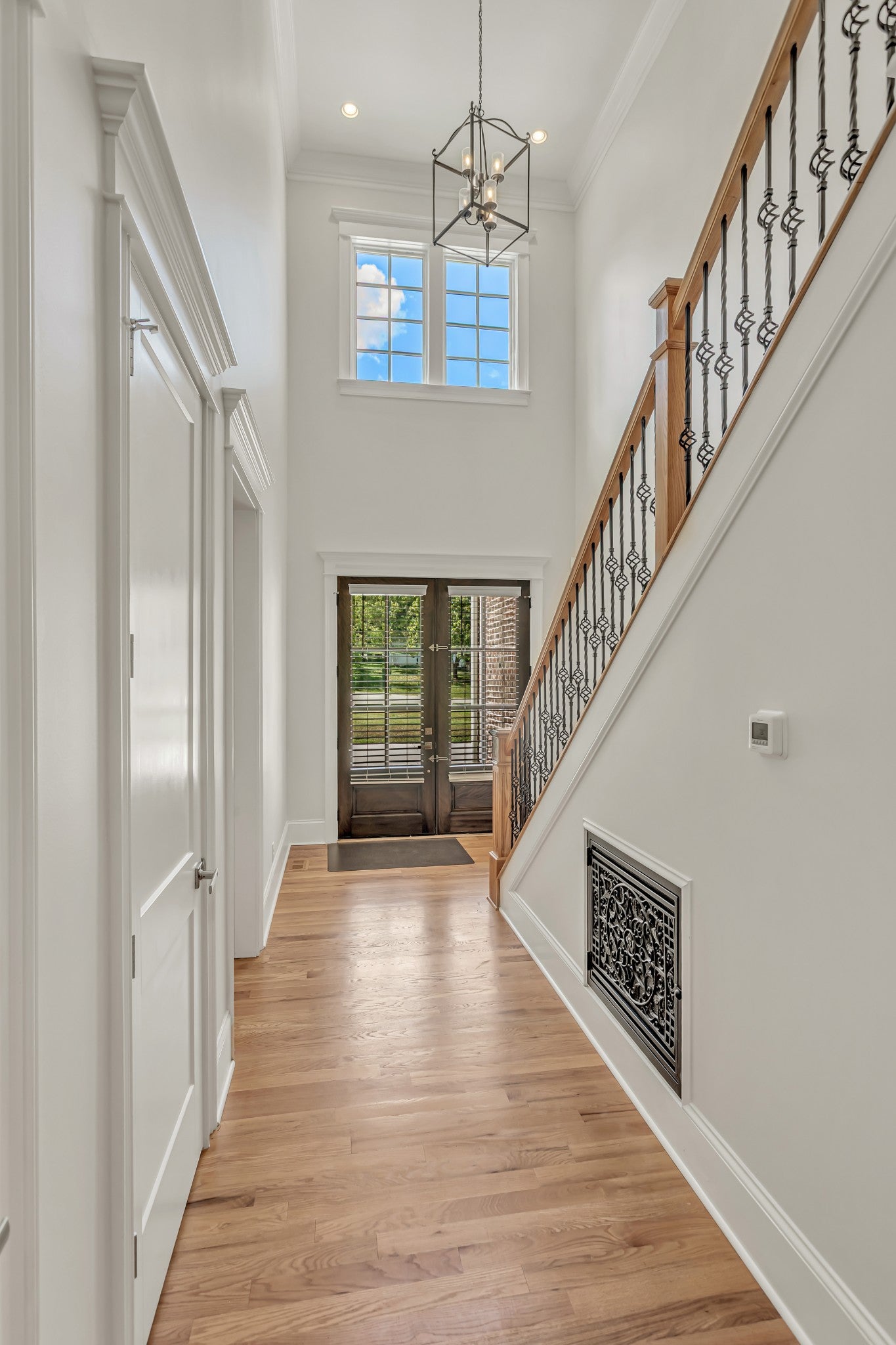 1018B Downey Dr