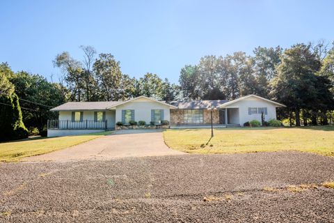 499 Pettus St Lawrenceburg TN 38464