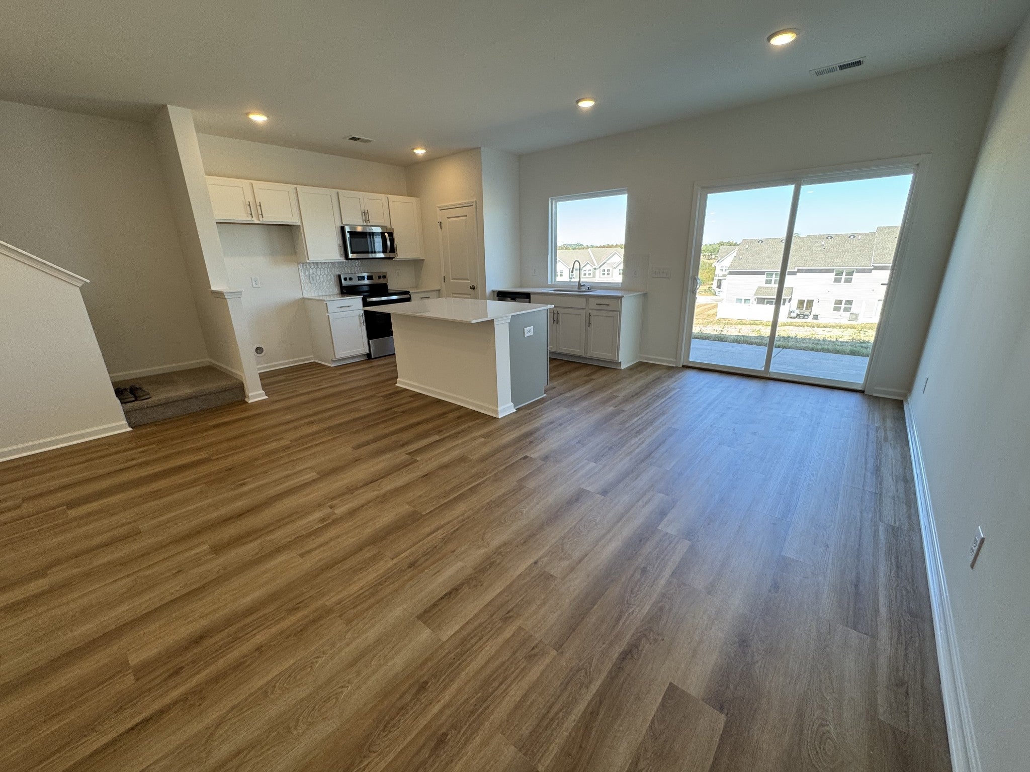 2321 Juneau Ln