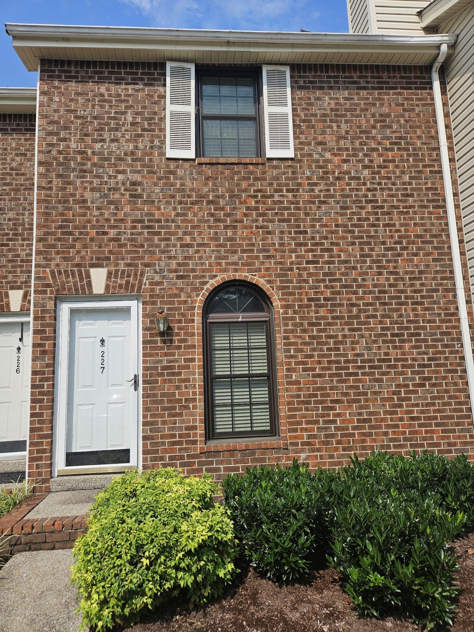 2-bed home for sale in Nashville, TN 37221, 227 Wynbrook Ct 227 Wynbrook Ct, Nashville TN 37221 2-bed home, photo 1 of 34