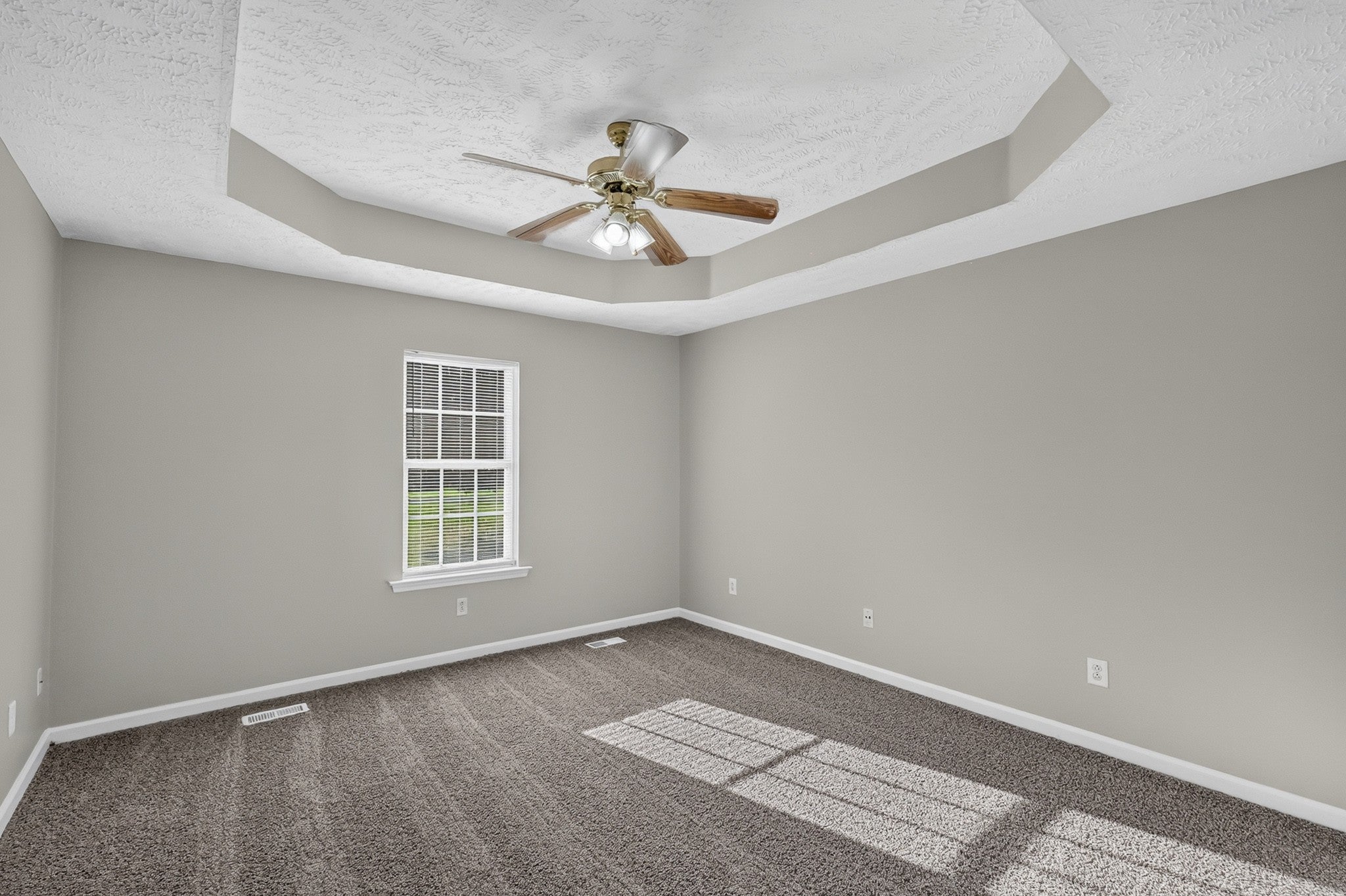 2109 Dothan Dr