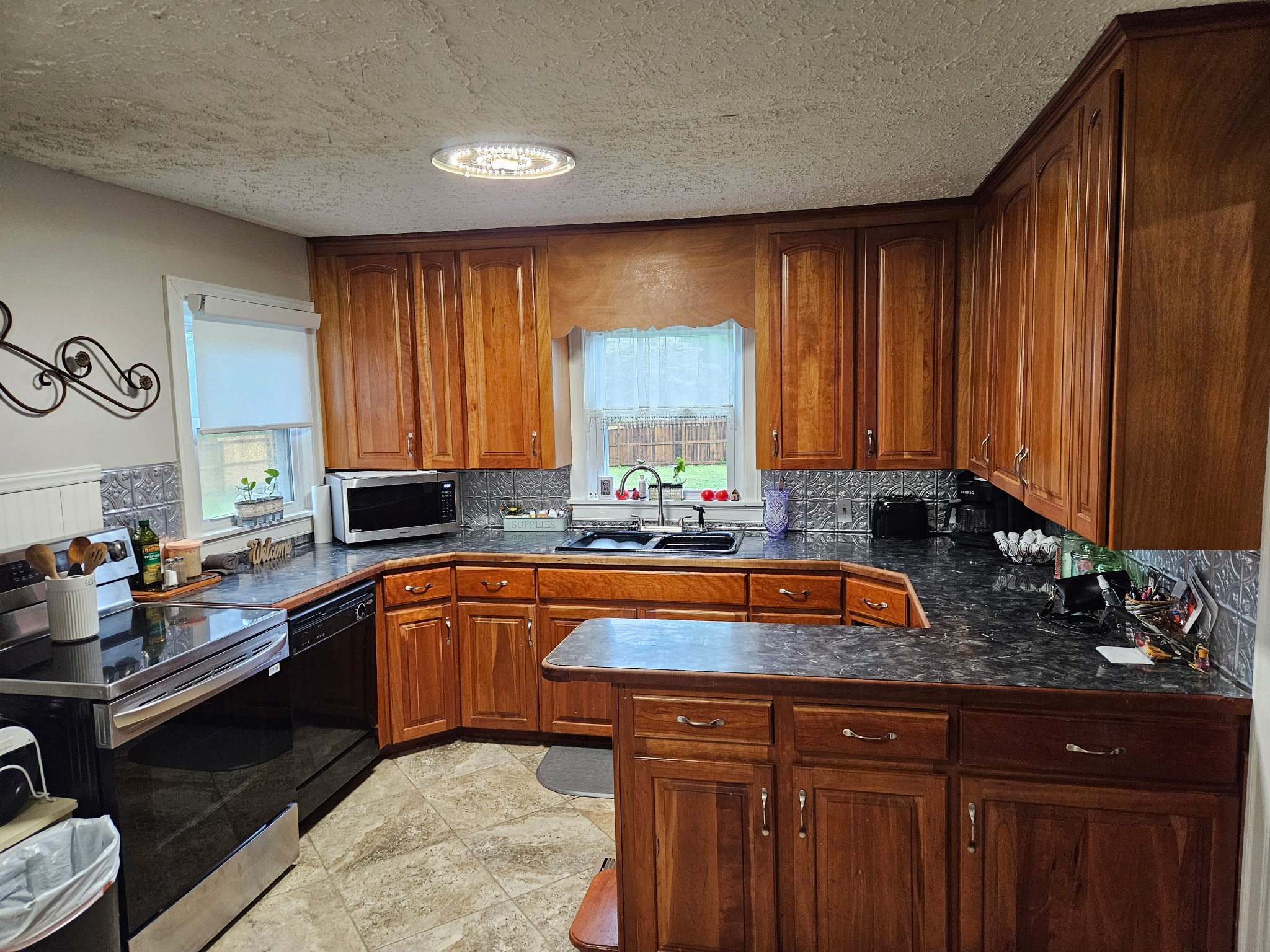 111 Dogwood Ln