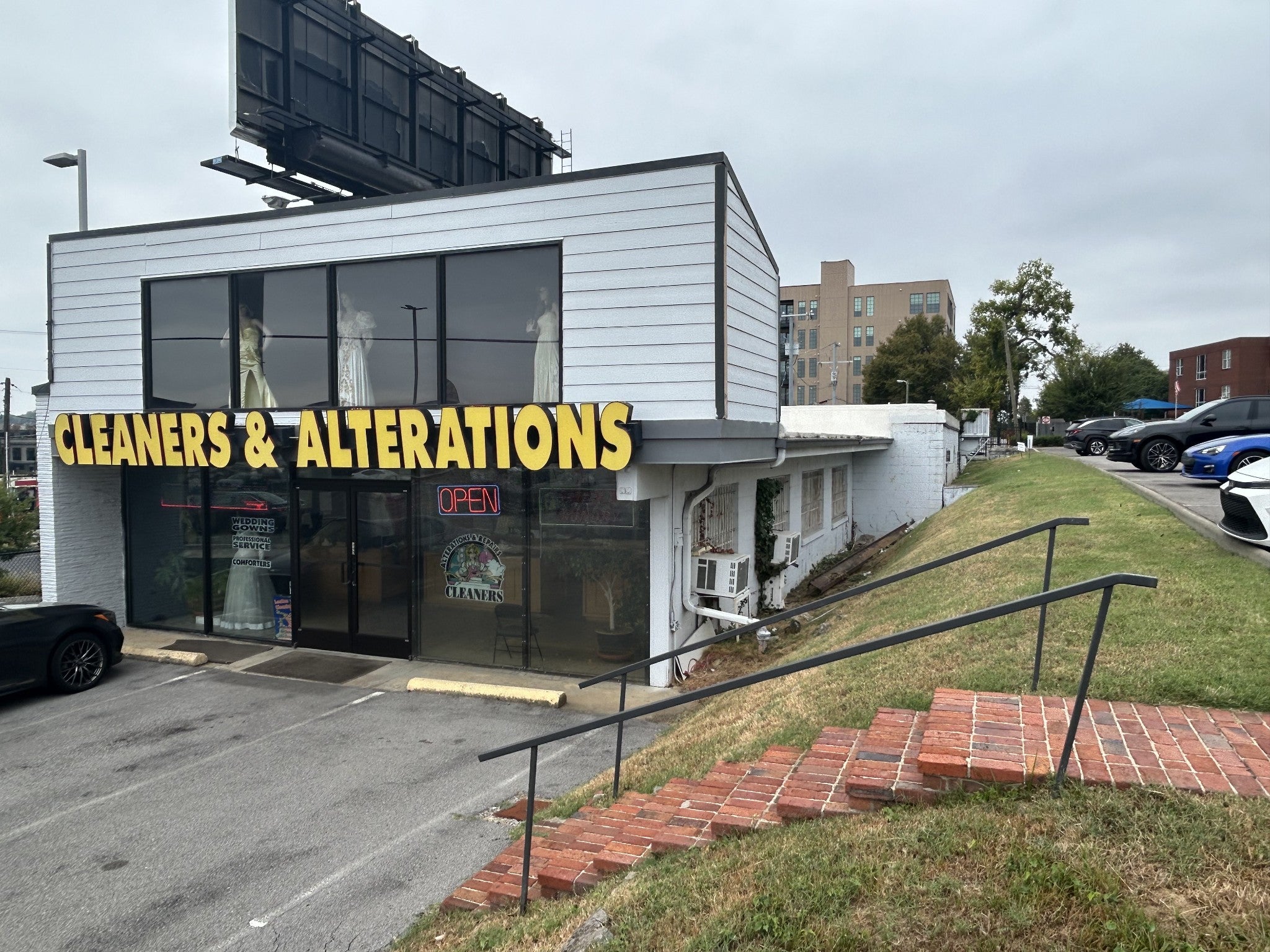 3707 Hillsboro Pike NW