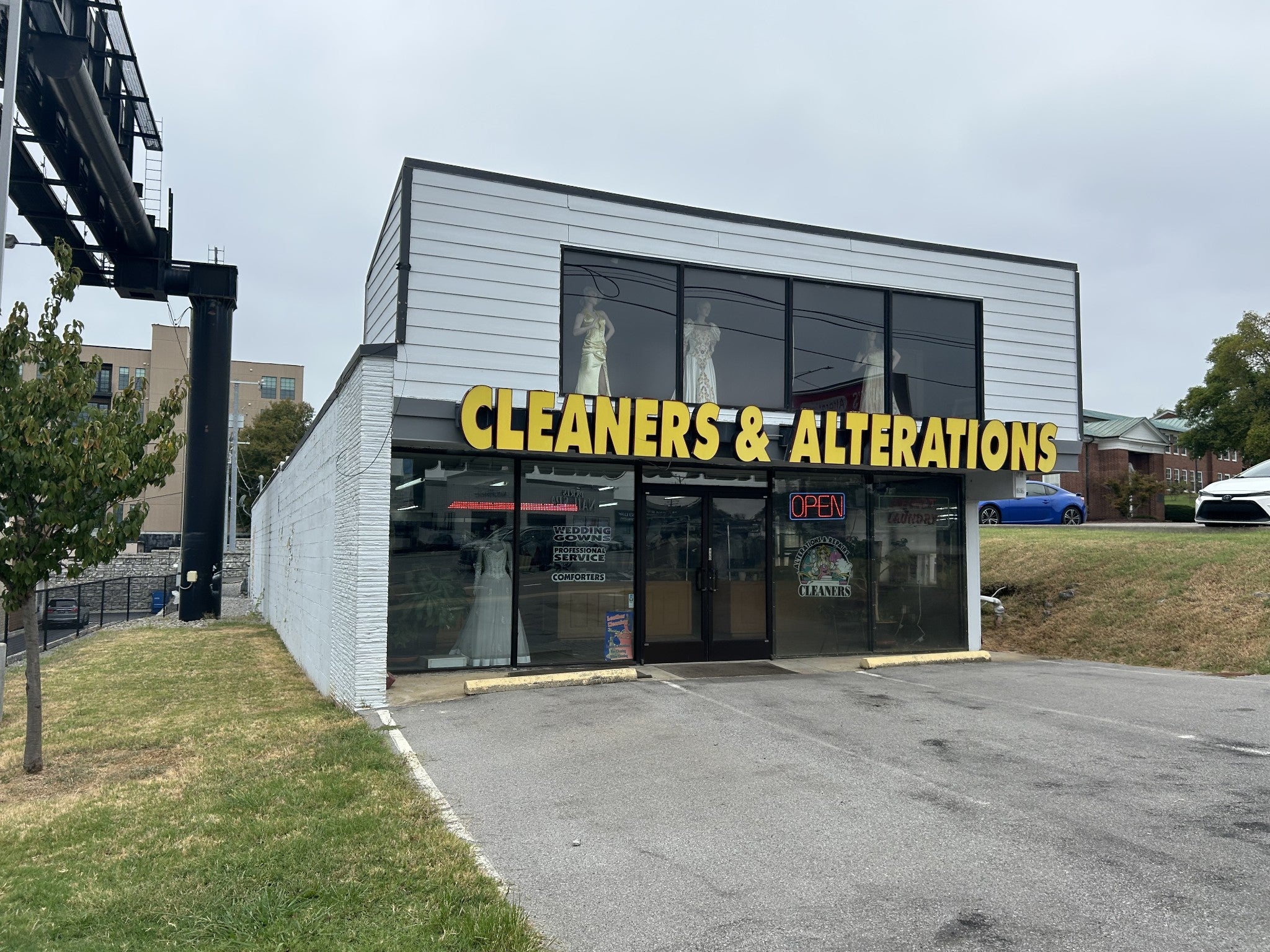 3707 Hillsboro Pike NW