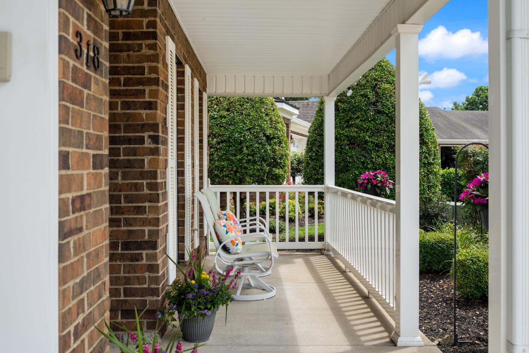318 Forest Glen Cir
