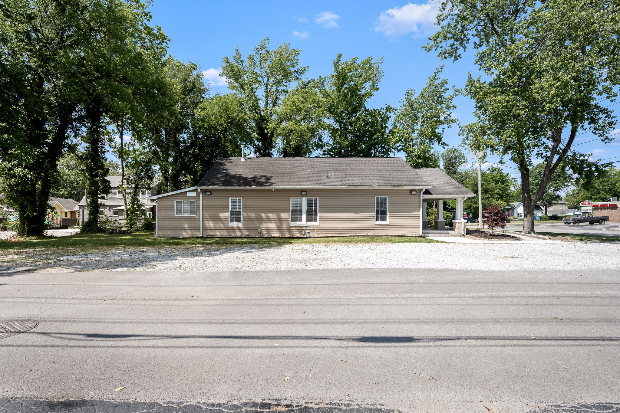 105 W DECHERD ST