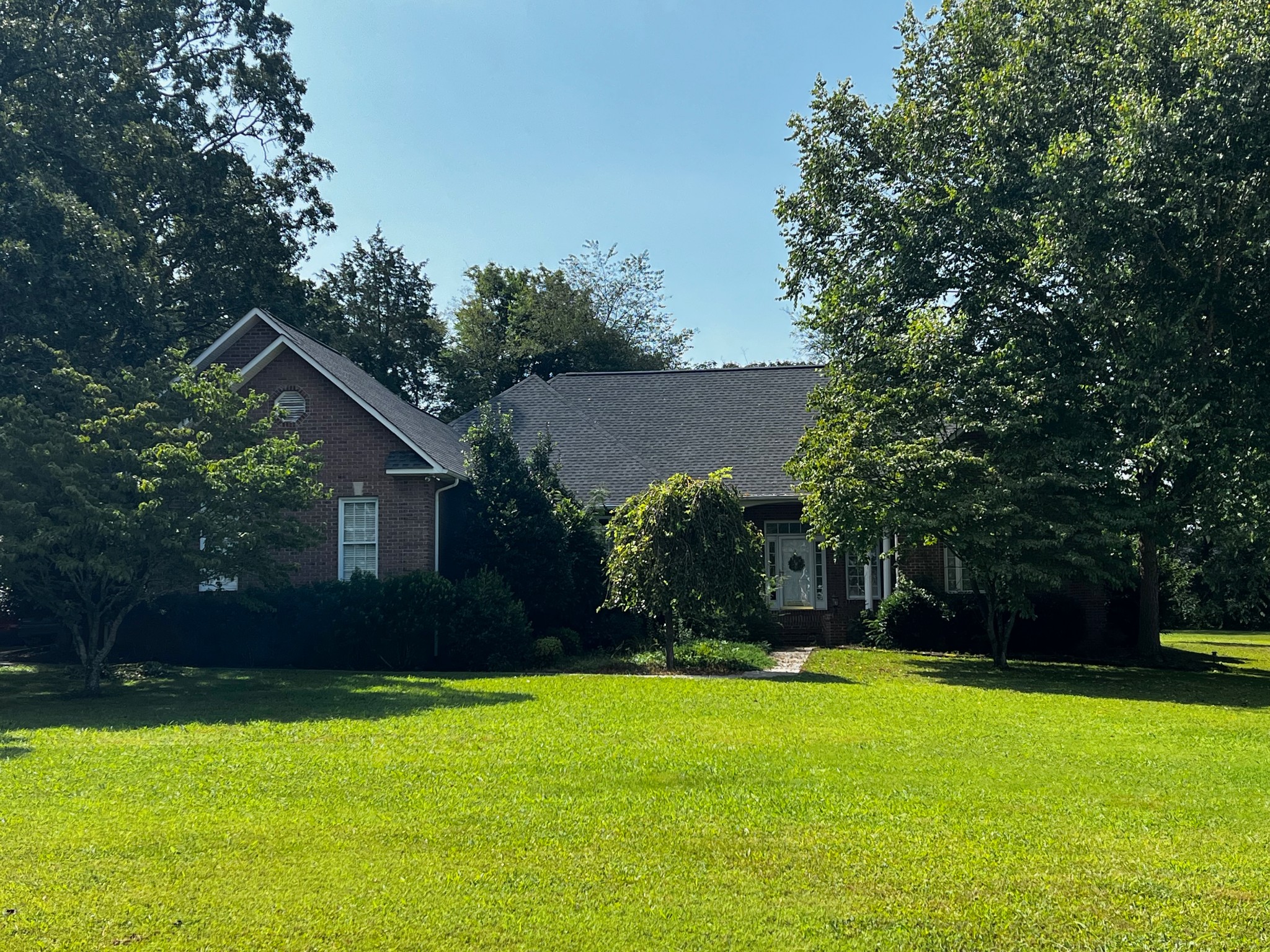54 Foyer Dr