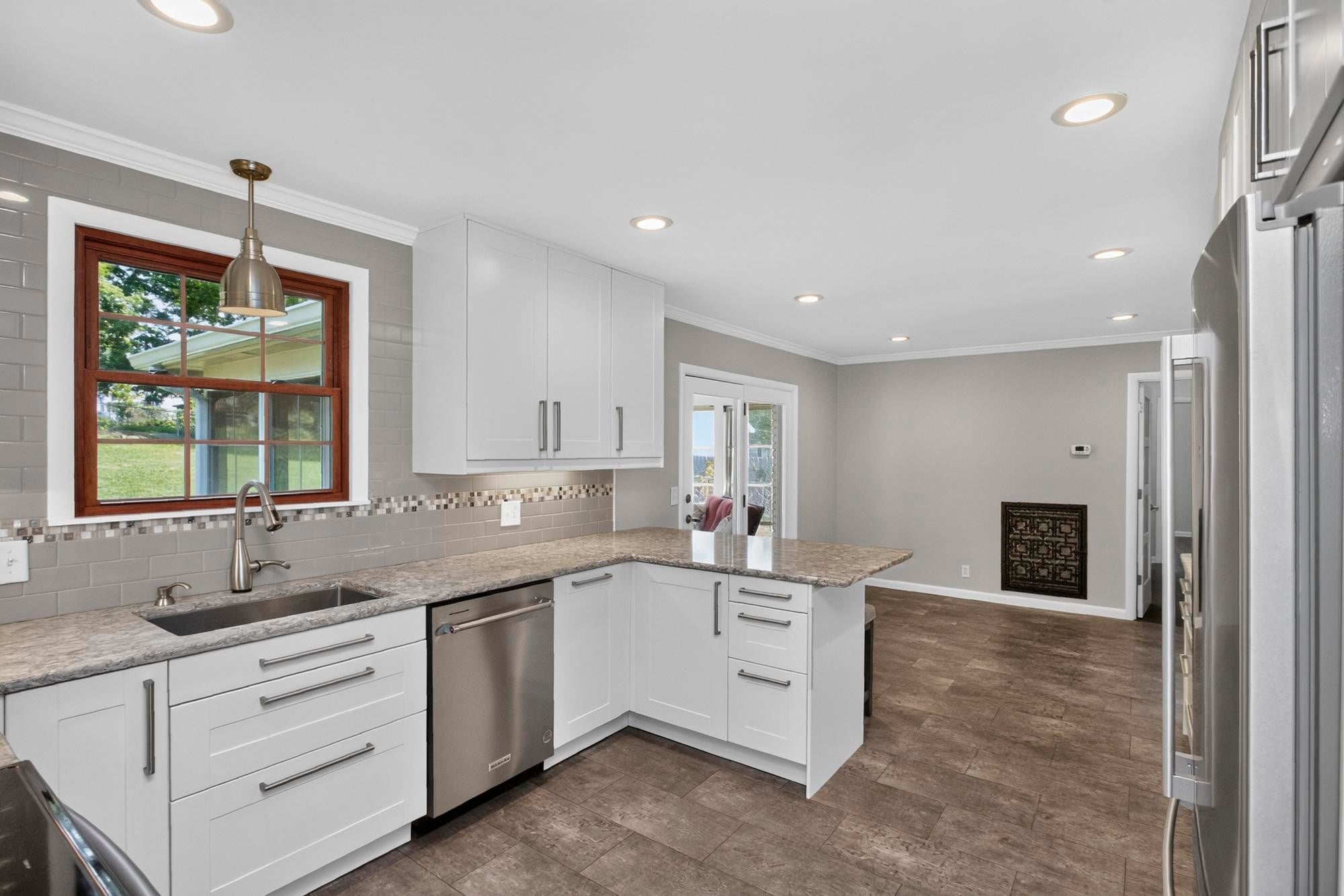 174 Brenda Ct