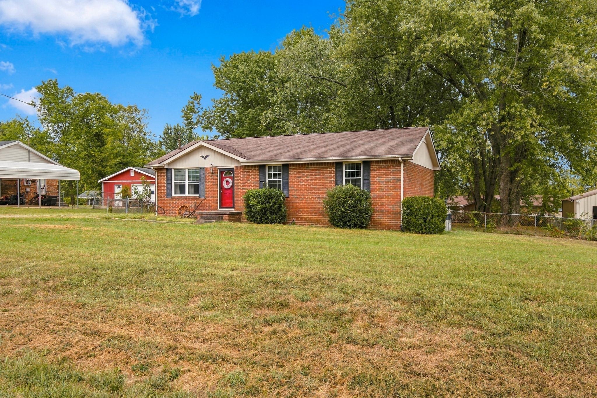 1494 Ridgewood Ct W