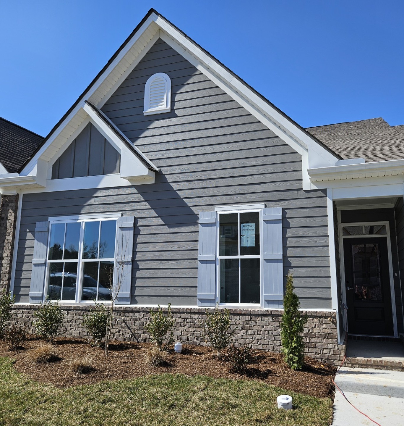 403 W Stonehaus Crossing