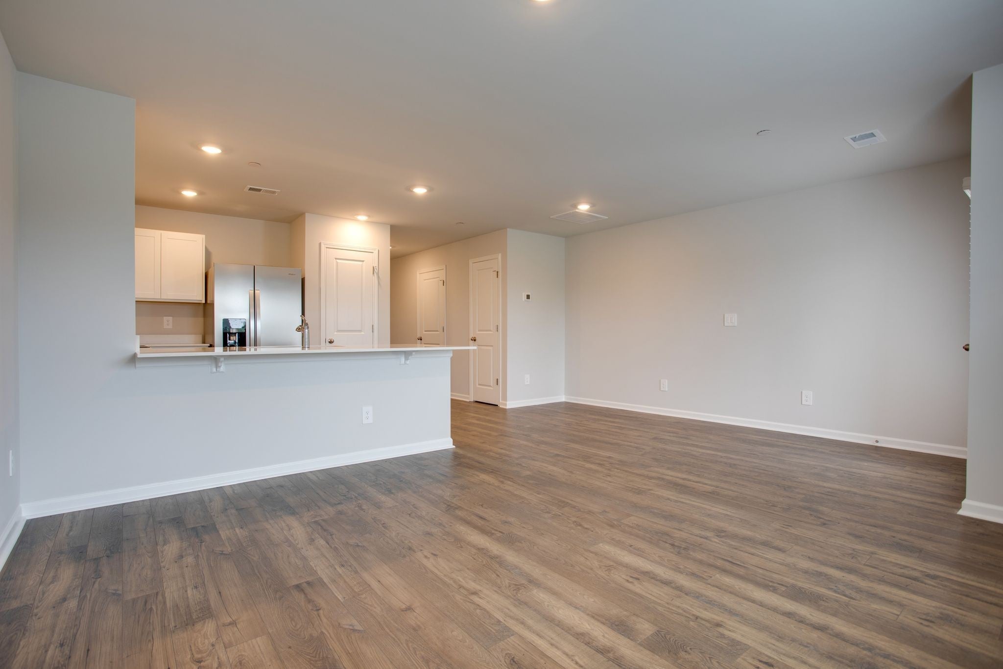 1335 Churchill Ln