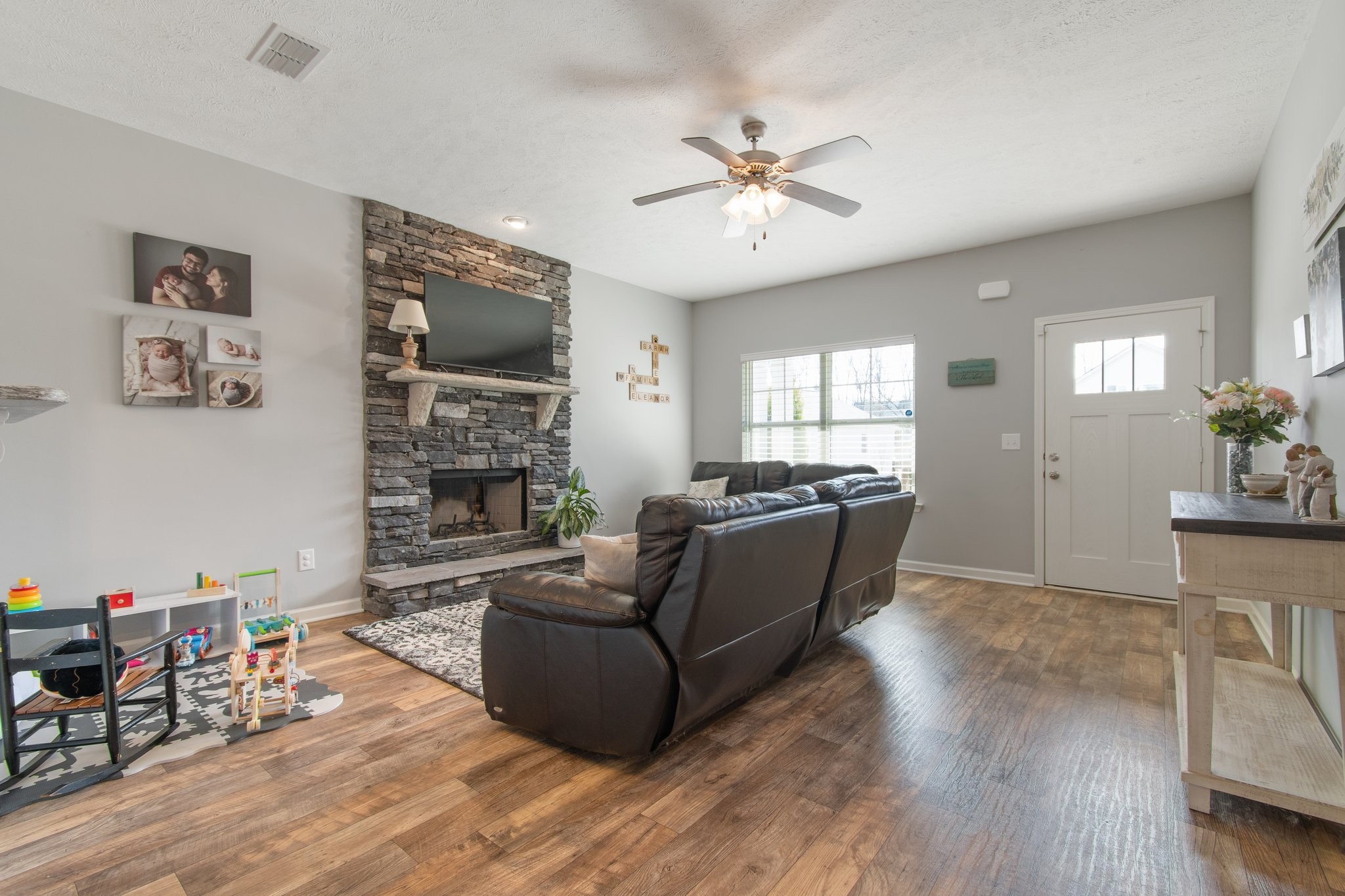 Photo 4 of 21 of 1087 Lady Nashville Dr house