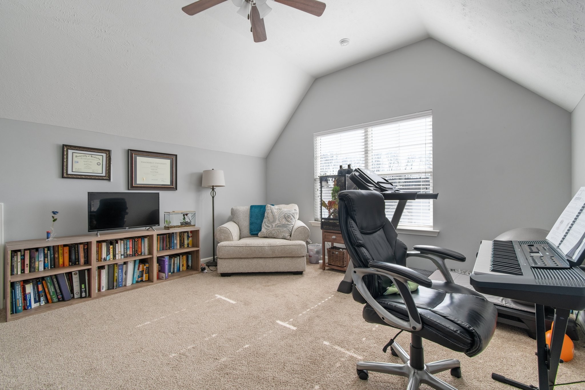 Photo 16 of 21 of 1087 Lady Nashville Dr house