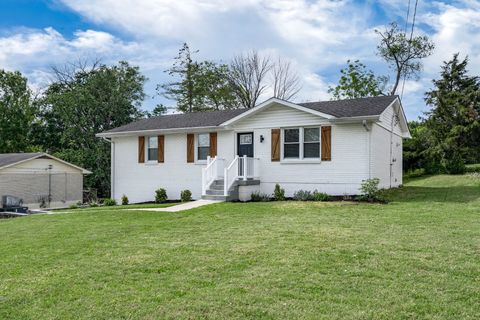 143 Evergreen Cir Hendersonville TN 37075
