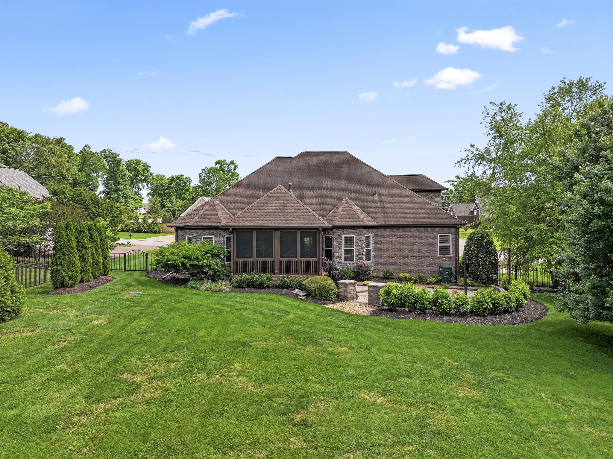 804 Harrisburg Ln
