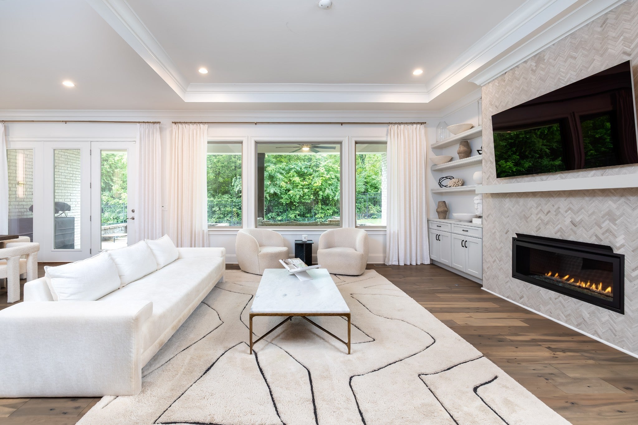 9403 Arthur Ct